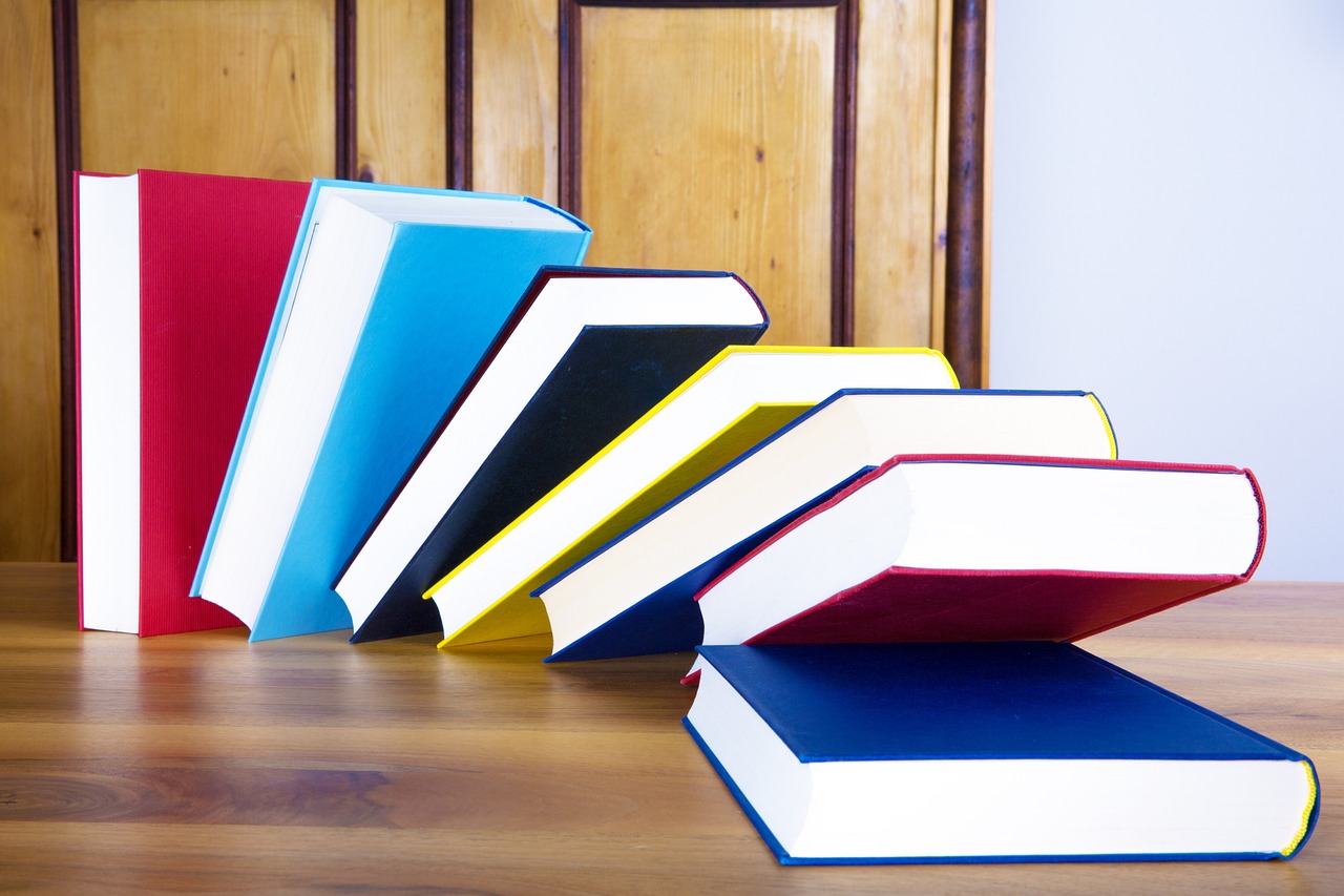 How to Save Money on College Textbooks