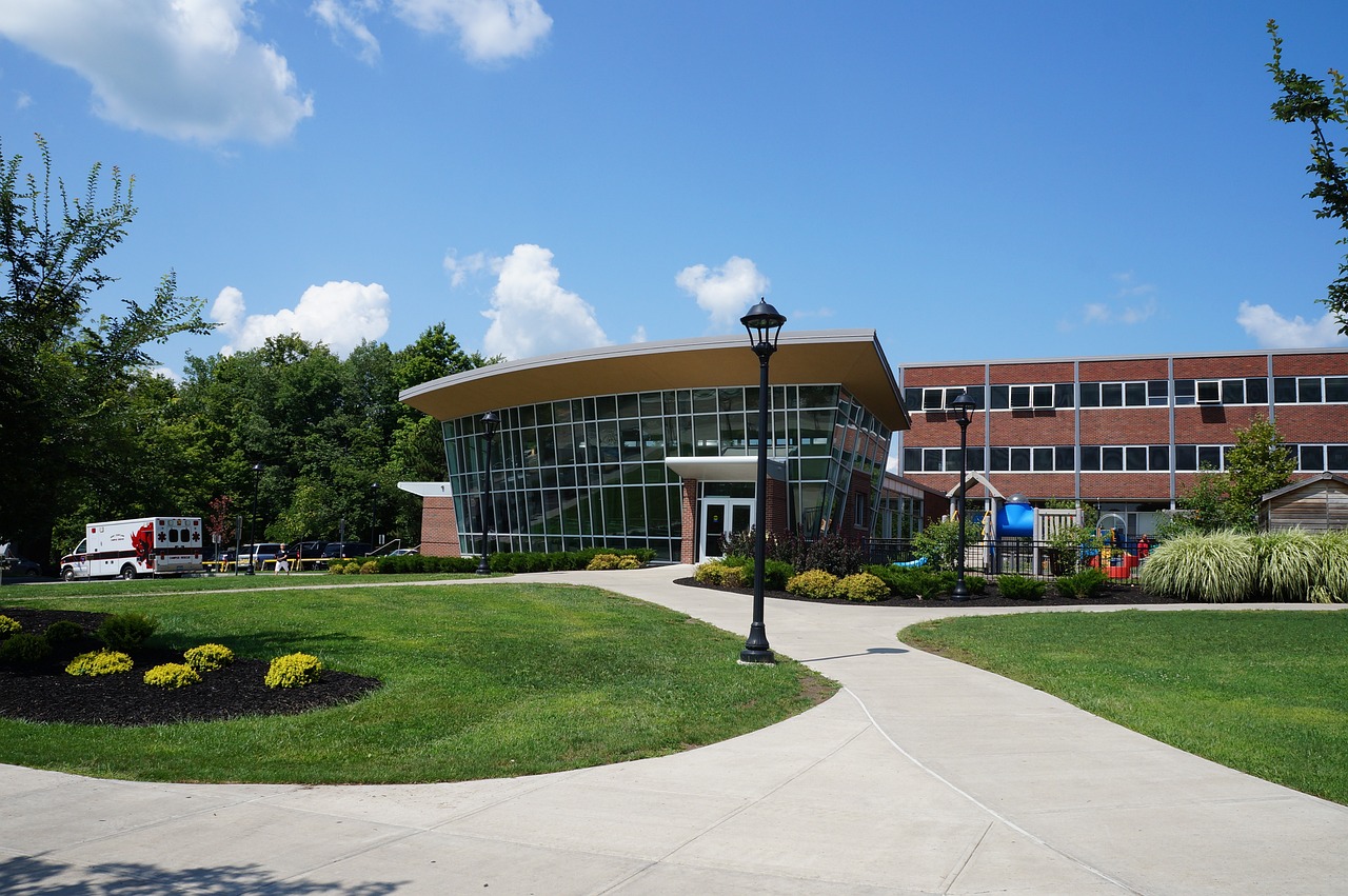 Differences Between Public and Private Colleges
