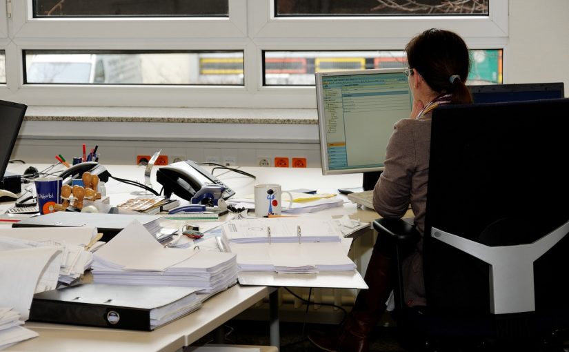 Navigating the Path to Becoming a Legal Secretary
