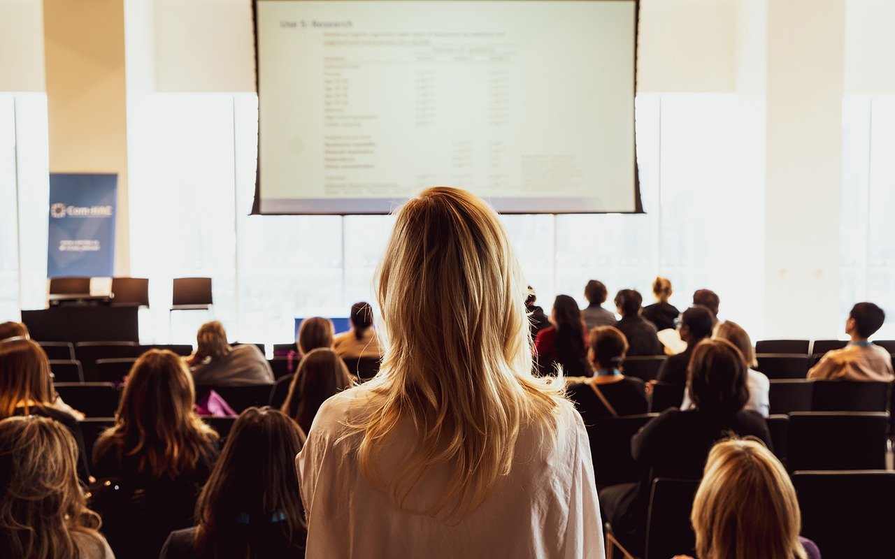 Tips for Improving Public Speaking Skills in College