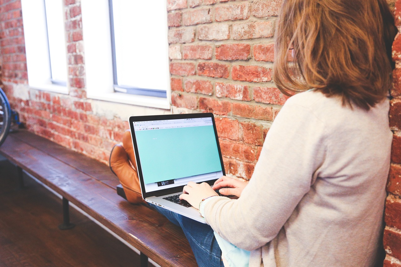 How to Find Internships During College Summer Break